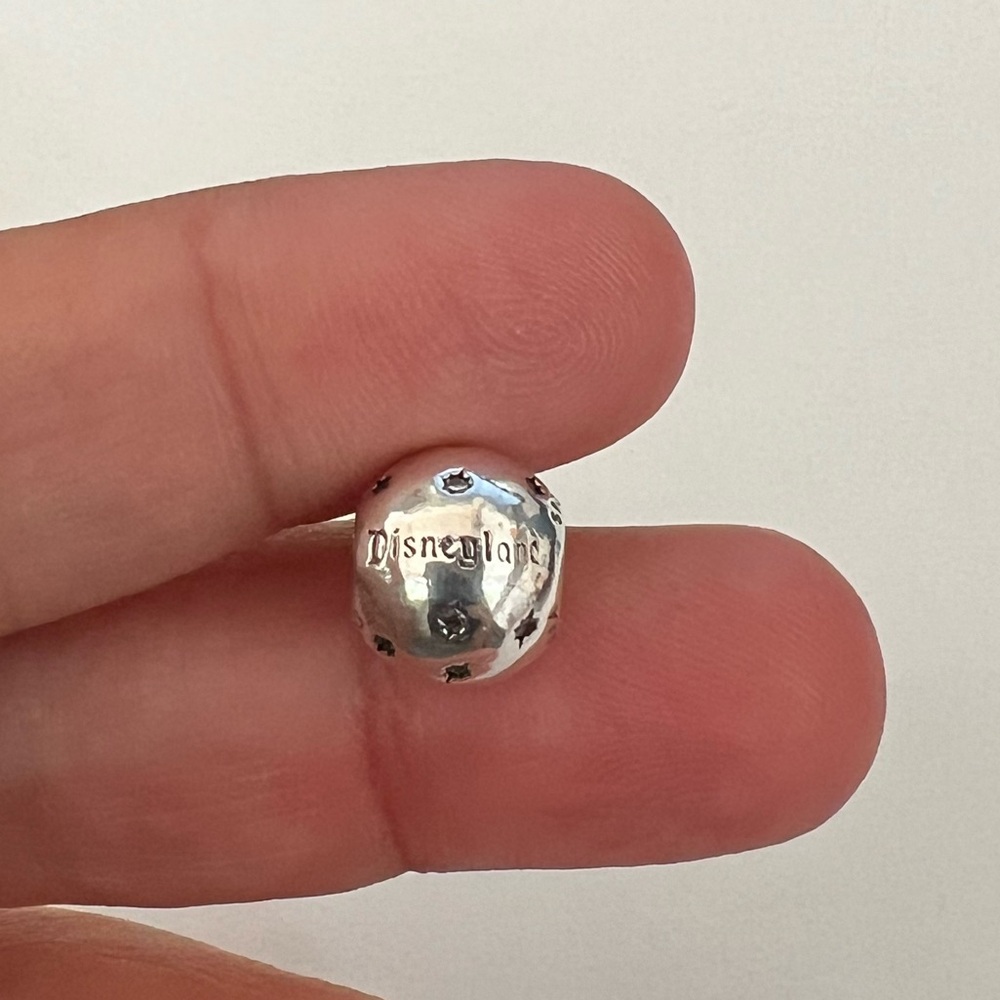 Pandora Walt Disney World/ Disneyland Bead Charm Pendant - Picture 6 of 6